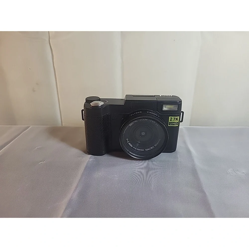 Digital Cam Vlogging Camera 2.7K UHD Video 24 MP Photo Flip Rotate Selfie Screen